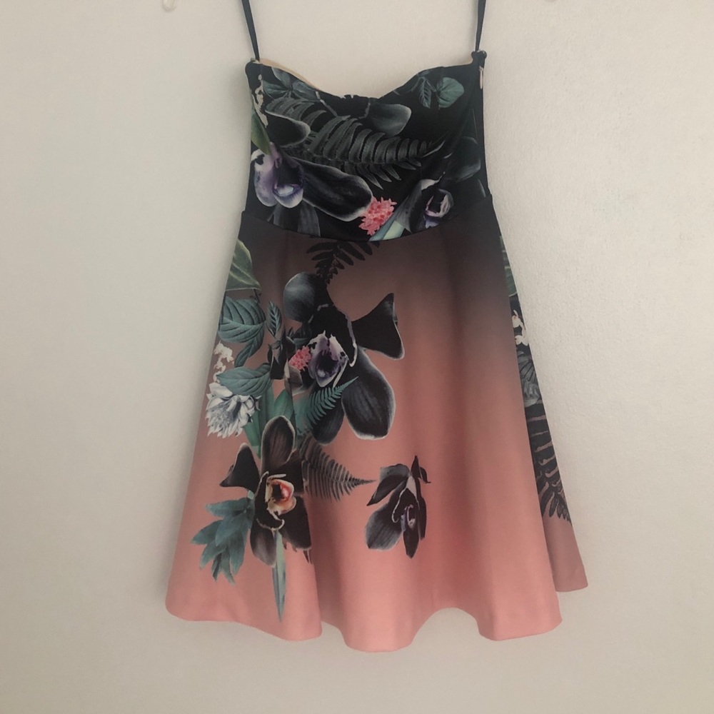 Bebe Strapless Stain Floral Dress